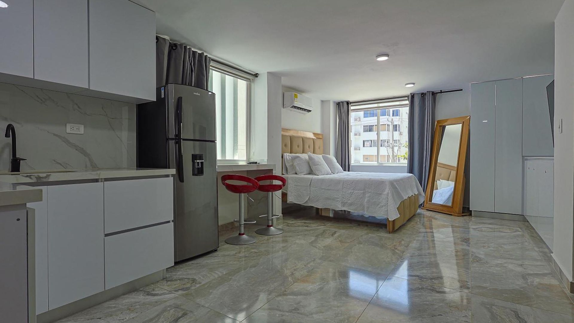 Apartamento Lujoso Con Salida A La Playa Cartagena