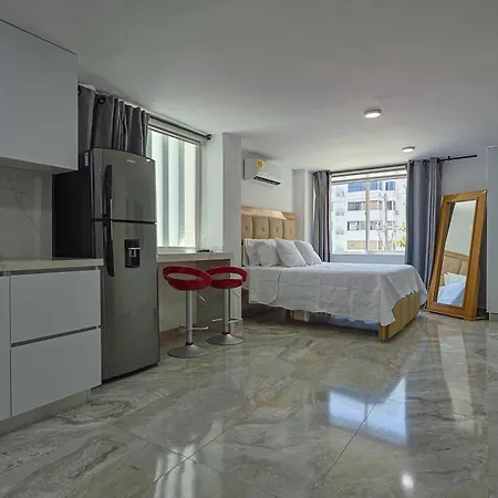 Apartamento Lujoso Con Salida A La Playa Cartagena