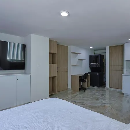 Lujoso Con Salida A La Playa Apartamento